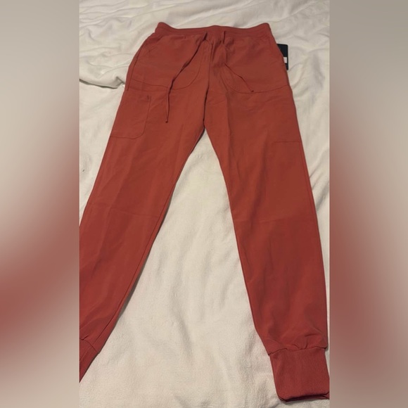 Scrub Set - Picture 4 of 4